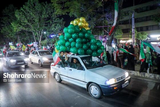 گزارش تصویری | مردم مشهد زیر سایه خورشید در پنجاه‌ونهمین شب حضور در خیابان (۸ اردیبهشت ۱۴۰۵)