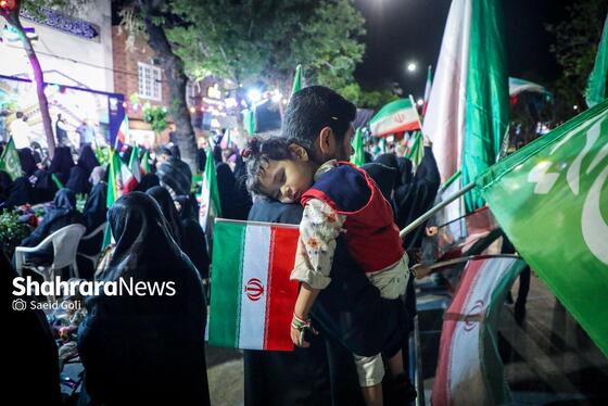 گزارش تصویری | مردم مشهد زیر سایه خورشید در پنجاه‌ونهمین شب حضور در خیابان (۸ اردیبهشت ۱۴۰۵)