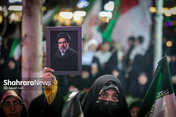 گزارش تصویری | مردم مشهد زیر سایه خورشید در پنجاه‌ونهمین شب حضور در خیابان (۸ اردیبهشت ۱۴۰۵)