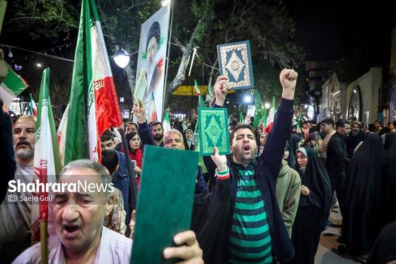 گزارش تصویری | مردم مشهد زیر سایه خورشید در پنجاه‌ونهمین شب حضور در خیابان (۸ اردیبهشت ۱۴۰۵)