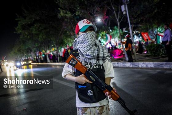 گزارش تصویری | مردم مشهد زیر سایه خورشید در پنجاه‌ونهمین شب حضور در خیابان (۸ اردیبهشت ۱۴۰۵)