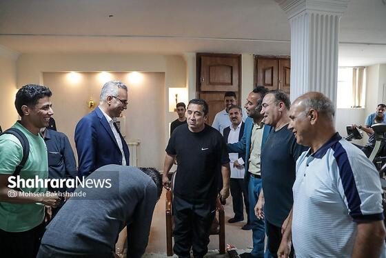 گزارش تصویری | مسابقه فوتسال دوستانه یاران خداداد و منتخب زندان خراسان رضوی