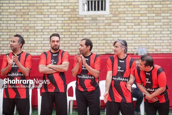 گزارش تصویری | مسابقه فوتسال دوستانه یاران خداداد و منتخب زندان خراسان رضوی