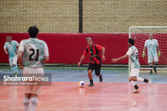 گزارش تصویری | مسابقه فوتسال دوستانه یاران خداداد و منتخب زندان خراسان رضوی