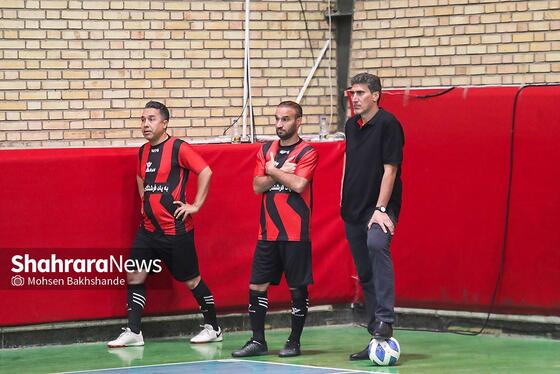 گزارش تصویری | مسابقه فوتسال دوستانه یاران خداداد و منتخب زندان خراسان رضوی