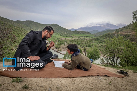 گزارش تصویری | معلم دهکده