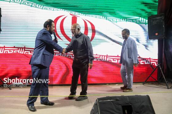 گزارش تصویری | مراسم انتخاب چهره هنری انقلاب اسلامی خراسان رضوی ۱۴۰۴ در مشهد