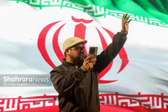 گزارش تصویری | مراسم انتخاب چهره هنری انقلاب اسلامی خراسان رضوی ۱۴۰۴ در مشهد