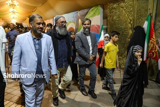 گزارش تصویری | مراسم انتخاب چهره هنری انقلاب اسلامی خراسان رضوی ۱۴۰۴ در مشهد