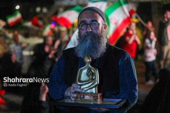گزارش تصویری | مراسم انتخاب چهره هنری انقلاب اسلامی خراسان رضوی ۱۴۰۴ در مشهد