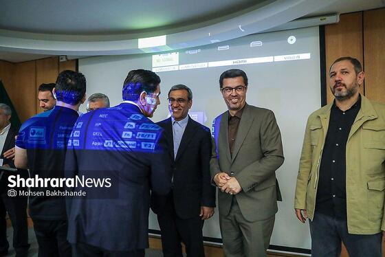 گزارش تصویری | تقدیر از ملی پوشان کشتی ایران و خراسان رضوی در مشهد