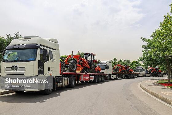 گزارش تصویری | واگذاری ۱۶ دستگاه ماشین‌آلات خدماتی شهری به شهرداری‌های خراسان رضوی