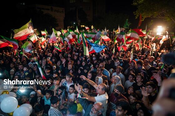 گزارش تصویری | ضیافت خیابانی ۶ زوج ناشنوا برای ترویج ازدواج آسان
