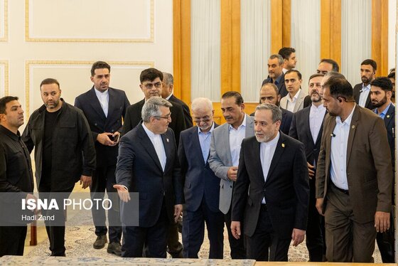 گزارش تصویری | دیدار فرمانده ارتش پاکستان با وزیر امورخارجه ایران