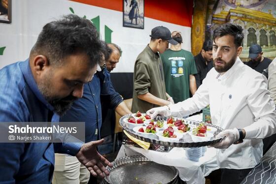 گزارش تصویری | خدمت زیر نور شب