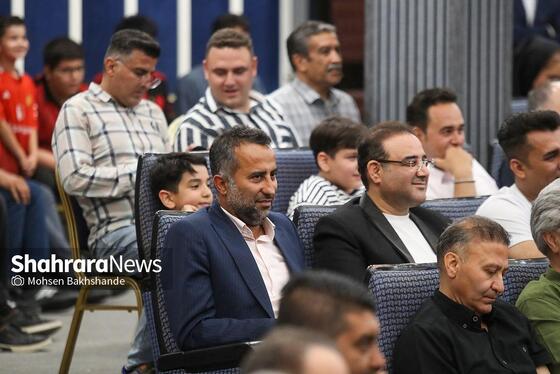 گزارش تصویری | جشن صعود به لیگ برتر تیم فوتسال دائم پناه مشهد