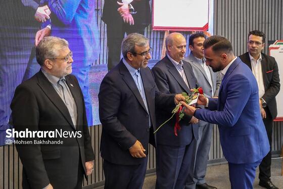 گزارش تصویری | جشن صعود به لیگ برتر تیم فوتسال دائم پناه مشهد