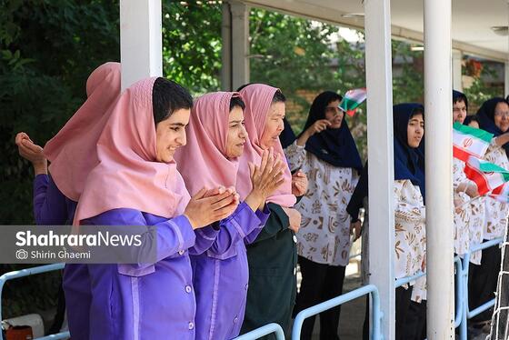 گزارش تصویری |  برگزاری مسابقه فوتبال در موسسه خیریه همدم مشهد