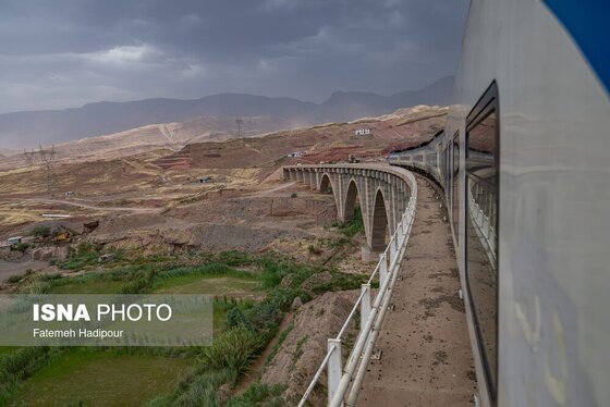 گزارش تصویری | شروع به‌کار قطار گردشگری رشت - لوشان