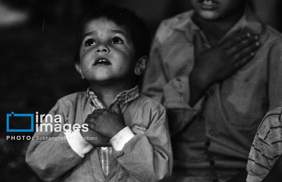 گزارش تصویری | عکس‌های منتشرنشده از نخستین سالگرد ارتحال امام خمینی (ره) خرداد ۱۳۶۹