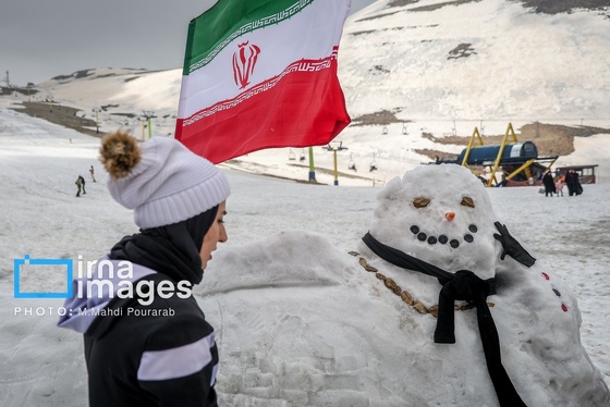 گزارش تصویری | جشنواره آدم برفی در پیست توچال