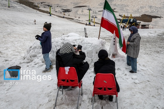 گزارش تصویری | جشنواره آدم برفی در پیست توچال
