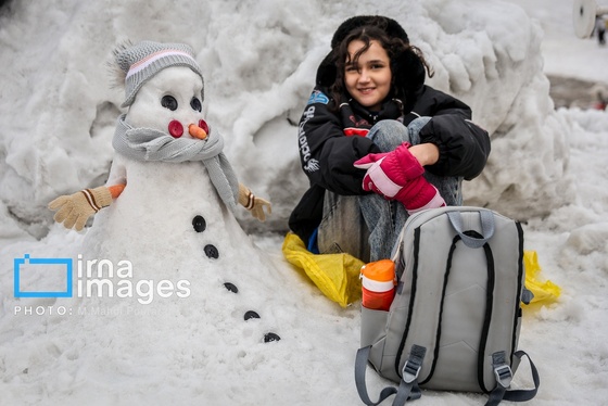گزارش تصویری | جشنواره آدم برفی در پیست توچال