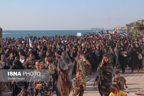 گزارش تصویری | تشییع پیکر شهید «قدرت زرنگاری» - جزیره هرمز