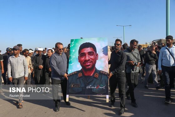 گزارش تصویری | تشییع پیکر شهید «قدرت زرنگاری» - جزیره هرمز