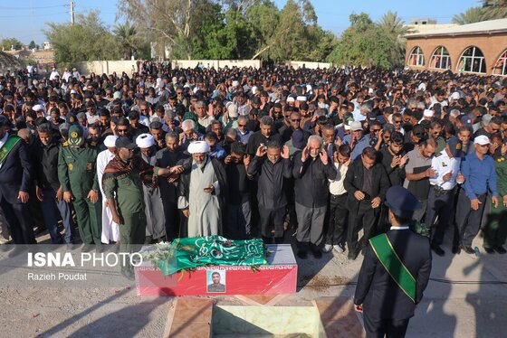 گزارش تصویری | تشییع پیکر شهید «قدرت زرنگاری» - جزیره هرمز