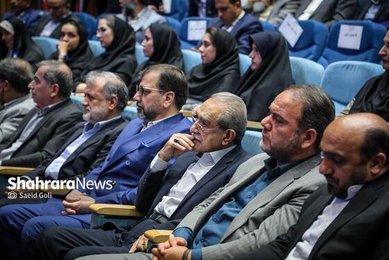 گزارش تصویری | «روایت همدلی» آیین بزرگداشت یکسال تلاش و هم‌افزایی در برنامه یکشنبه‌های اقتصادی استاندار خراسان رضوی