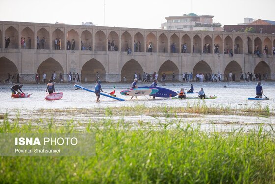 گزارش تصویری | جشنواره پدل‌برد سواری - زاینده‌رود