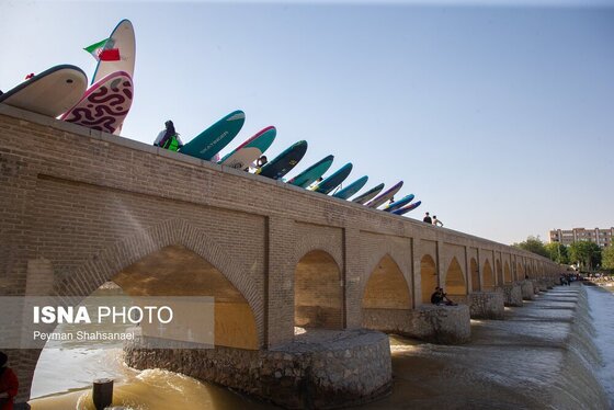 گزارش تصویری | جشنواره پدل‌برد سواری - زاینده‌رود