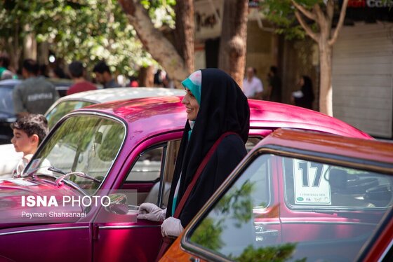 گزارش تصویری | گردهمایی خودروهای کلاسیک، آفرود و کمپر - اصفهان