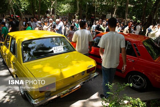 گزارش تصویری | گردهمایی خودروهای کلاسیک، آفرود و کمپر - اصفهان
