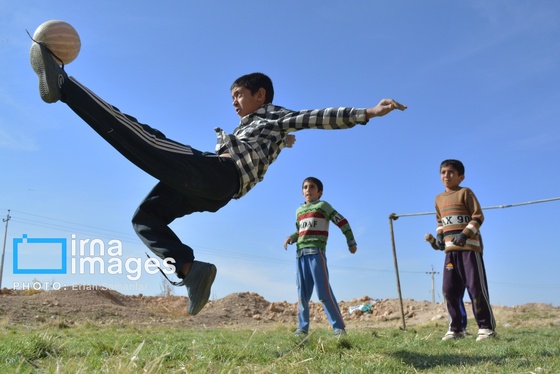 گزارش تصویری | یک توپ، هزار رویا