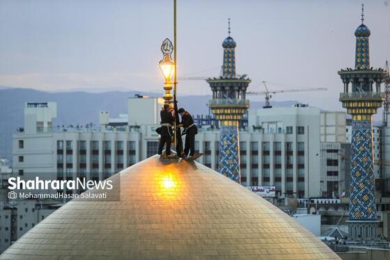 گزارش تصویری | آئین اذن عزای حسینی و تعویض پرچم گنبد حرم مطهر رضوی همزمان با آغاز ماه محرم