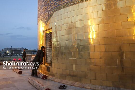 گزارش تصویری | آئین اذن عزای حسینی و تعویض پرچم گنبد حرم مطهر رضوی همزمان با آغاز ماه محرم