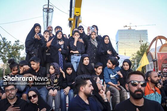 گزارش تصویری | مراسم خیمه سوزان عصر عاشورا در مشهد