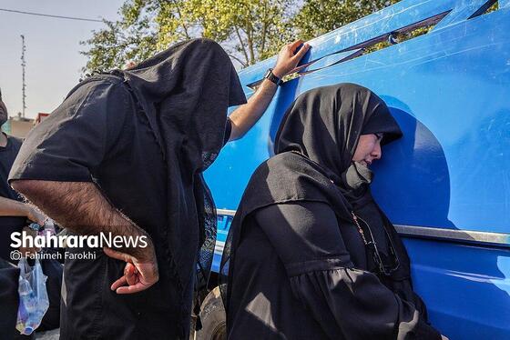 گزارش تصویری | اقامه نماز بر پیکر قائد شهید در خیابان های اطراف مصلی تهران