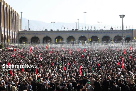 گزارش تصویری | عکس‌هایی از روز دوم وداع در مصلی بزرگ تهران (۱۴ تیرماه ۱۴۰۵)