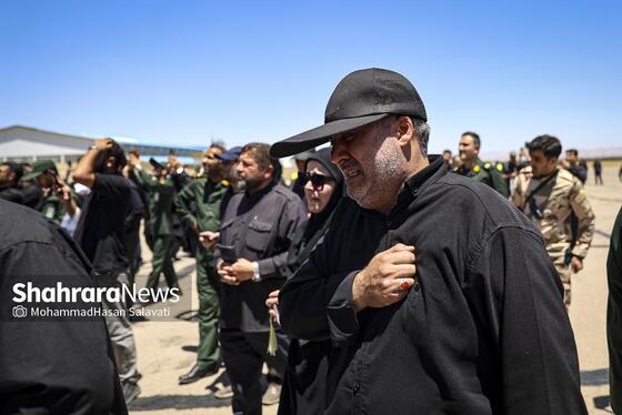 گزارش تصویری | استقبال از پیکر مطهر رهبر شهید انقلاب و خانواده ایشان در فرودگاه مشهد