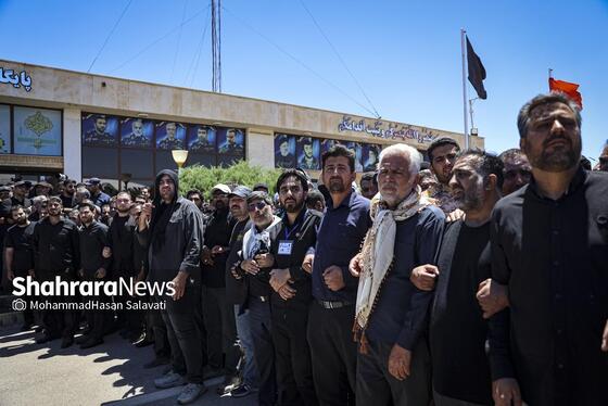 گزارش تصویری | استقبال از پیکر مطهر رهبر شهید انقلاب و خانواده ایشان در فرودگاه مشهد