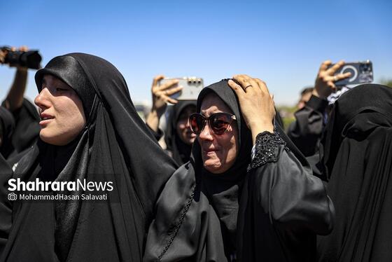 گزارش تصویری | استقبال از پیکر مطهر رهبر شهید انقلاب و خانواده ایشان در فرودگاه مشهد