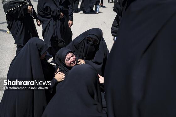 گزارش تصویری | استقبال از پیکر مطهر رهبر شهید انقلاب و خانواده ایشان در فرودگاه مشهد