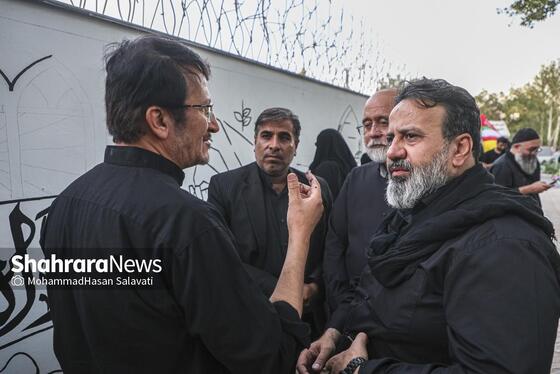 گزارش تصویری | اجراء دیوار نگاره «قوموا لله» با حضور هنرمندان بین المللی در مشهد