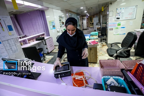 گزارش تصویری | تخلیه بیمارستان شهیدبقایی‌ اهواز درپی‌حملات‌ هوایی آمریکا