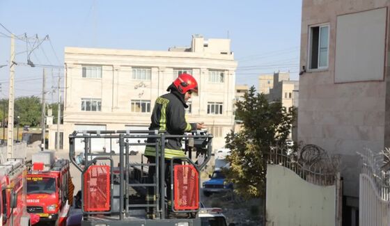 نجات جان دو کارگر توسط آتش‌نشانان مشهدی 