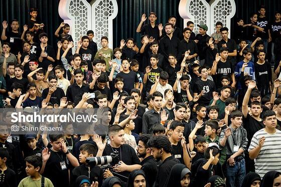 گزارش تصویری | قرار نوجوانی؛ آغاز خدمت خادمان نوجوان مشهدی در دهه آخر ماه صفر