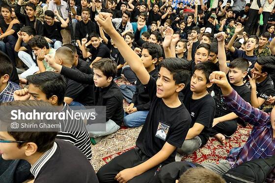 گزارش تصویری | قرار نوجوانی؛ آغاز خدمت خادمان نوجوان مشهدی در دهه آخر ماه صفر